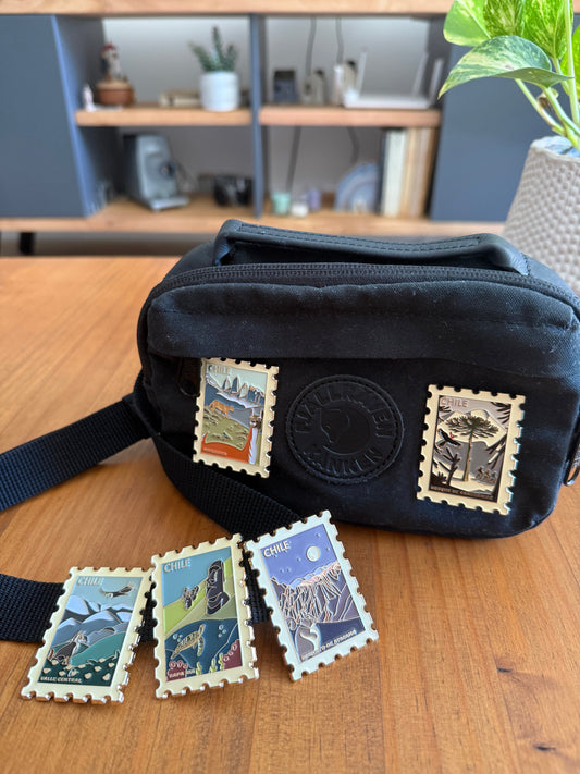 Chile en cinco estampillas: diseño de pins metálicos